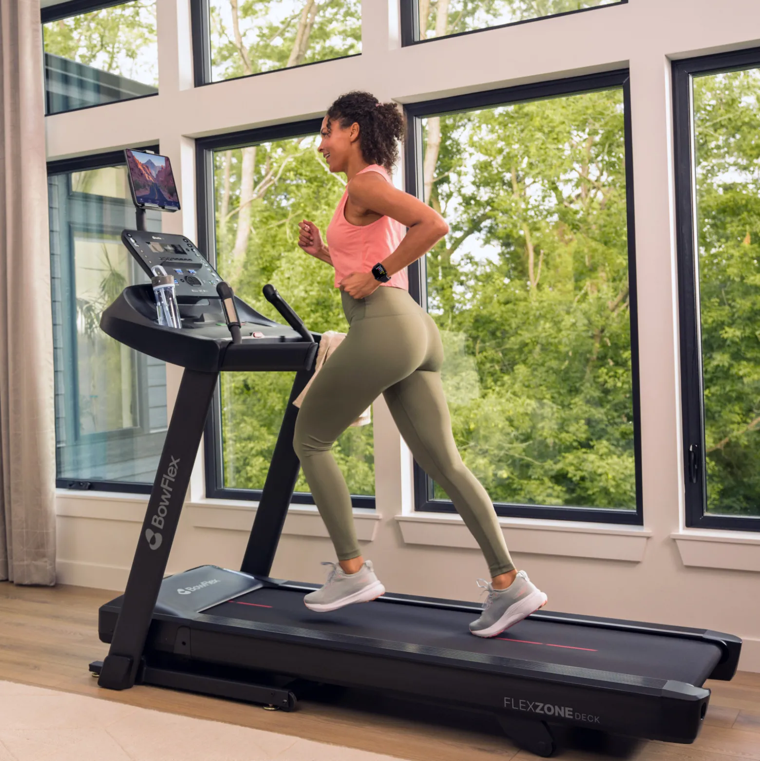 Bowflex Laufband T6
