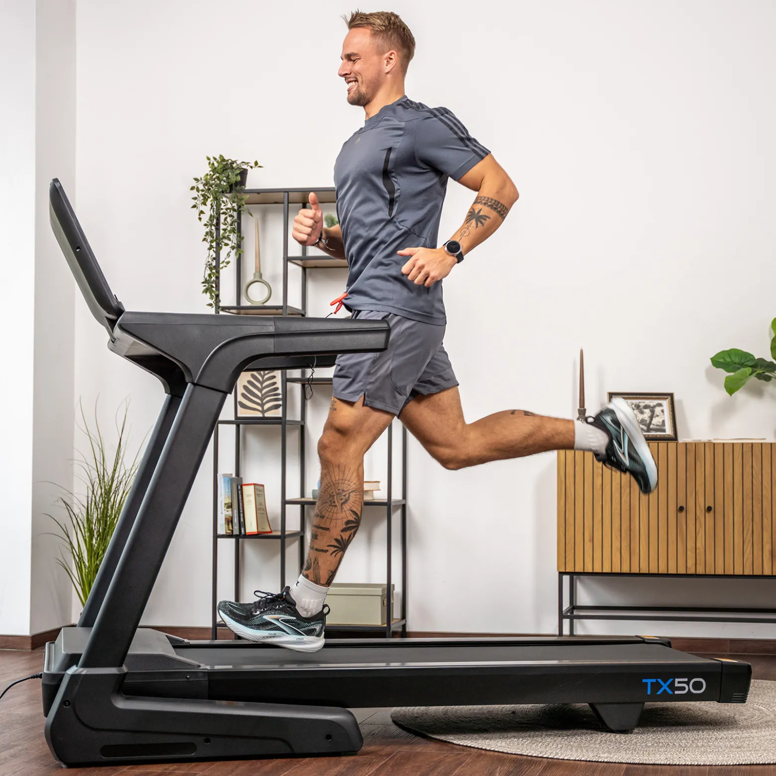 cardiostrong Laufband TX50