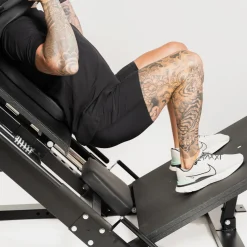 Force USA Beinpresse Ultimate Hack Squat Pro