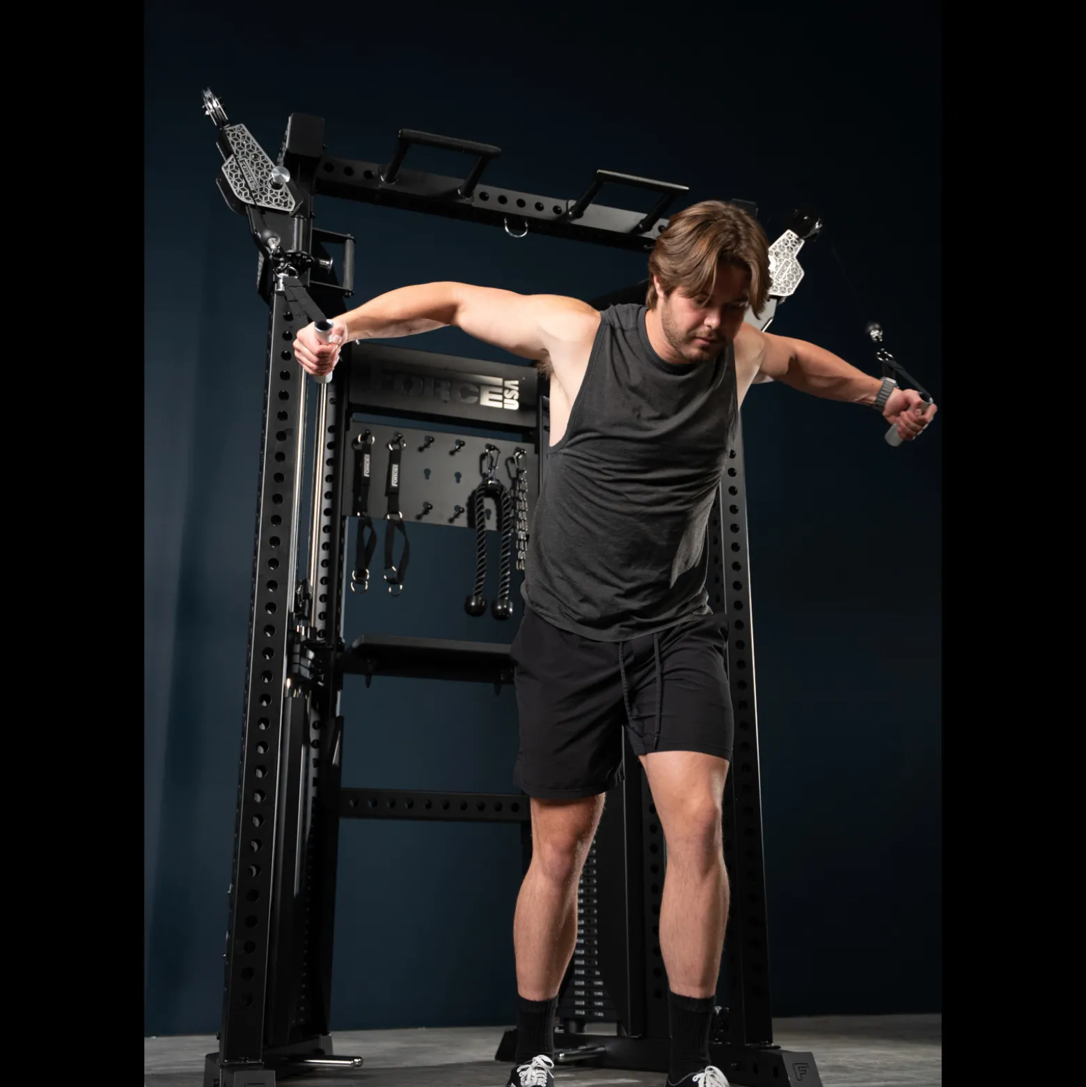 Force USA Kabelzugstation Functional Trainer Rack Cornerstone
